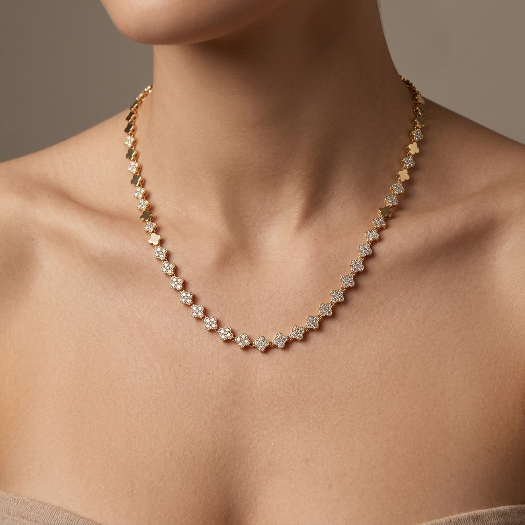Zirkon Taşlı Çiçek Dizilimli Tasarım Choker Kolye